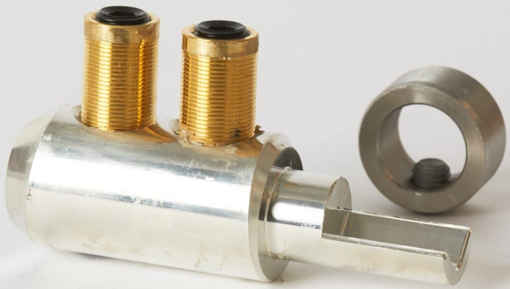 SKRUEMAGNEFIX. CU/AL 50-240MMÂ² MED RING