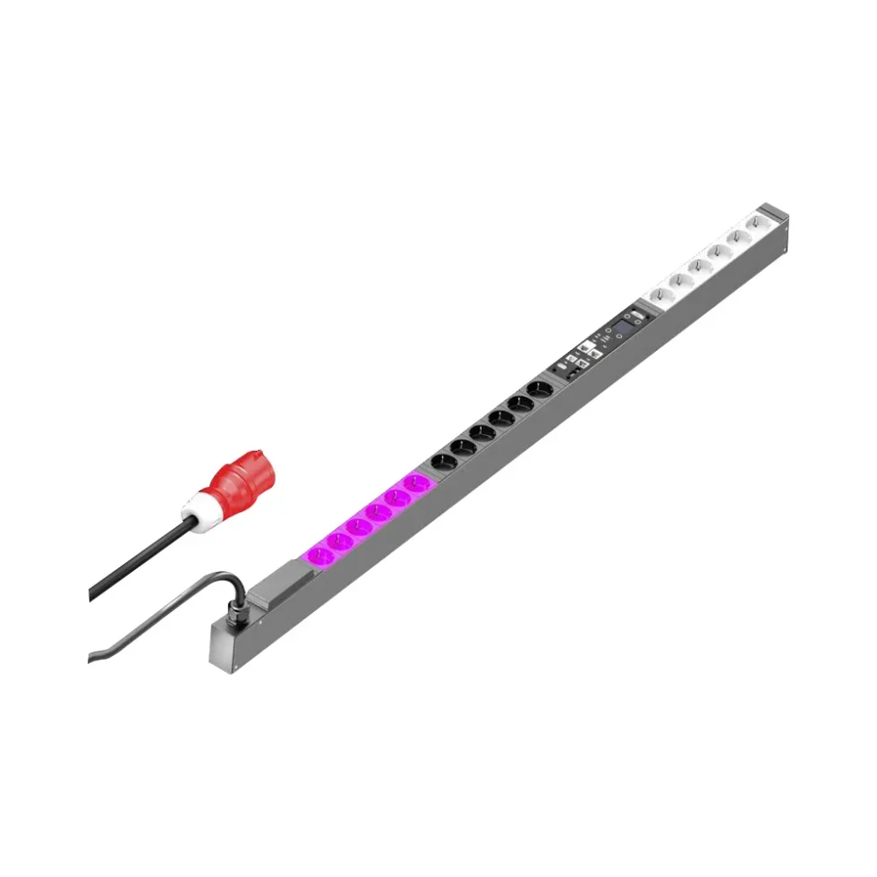 PDU METERED 16A/3P CEE 18XCEE7/3 SCHUKO