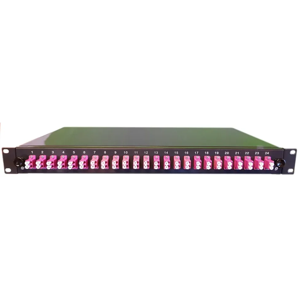 FIBERPANEL 1HE MED 24X LC/DX OM4 KOMPLET