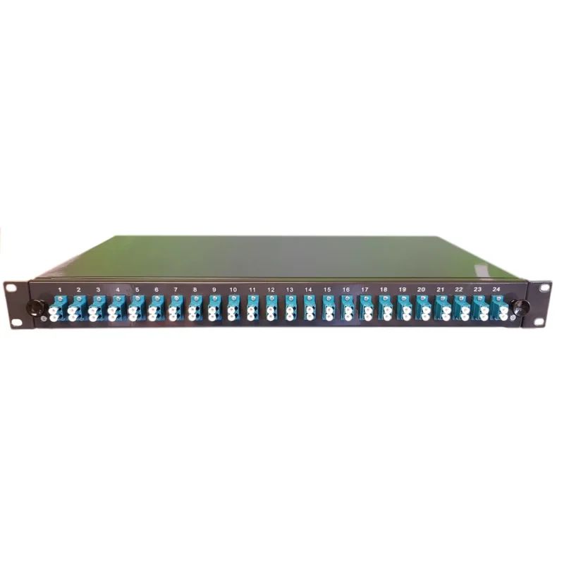 FIBERPANEL 1HE MED 24X LC/DX OS2 KOMPLET